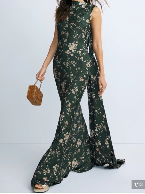 sau lee Dresses & Skirts - Sau Lee Callie Printed Gown Green Floral Maxi Dress Draped - Size US
6